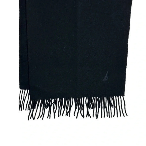 Nautica mens 100% lambswool black scarf with fringe - Picture 2 of 4